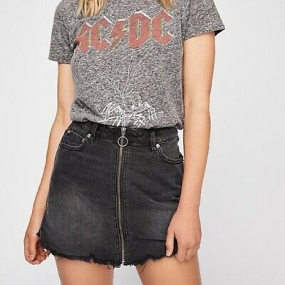 Free People Zip It Up Black Denim Skirt size 31